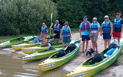 Jak ubrać się na spływ kajakowy i SUP – miesiąc po miesiącu (praktyczny poradnik)